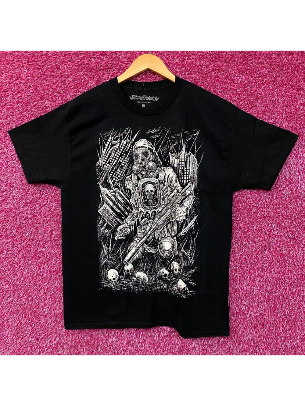 VampireFreaks Gas Mask Post-Apocalypse Graphic T-Shirt Large